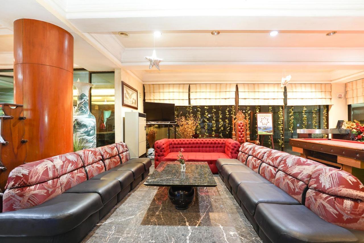 New Grand Park Hotel Surabaya Exterior photo